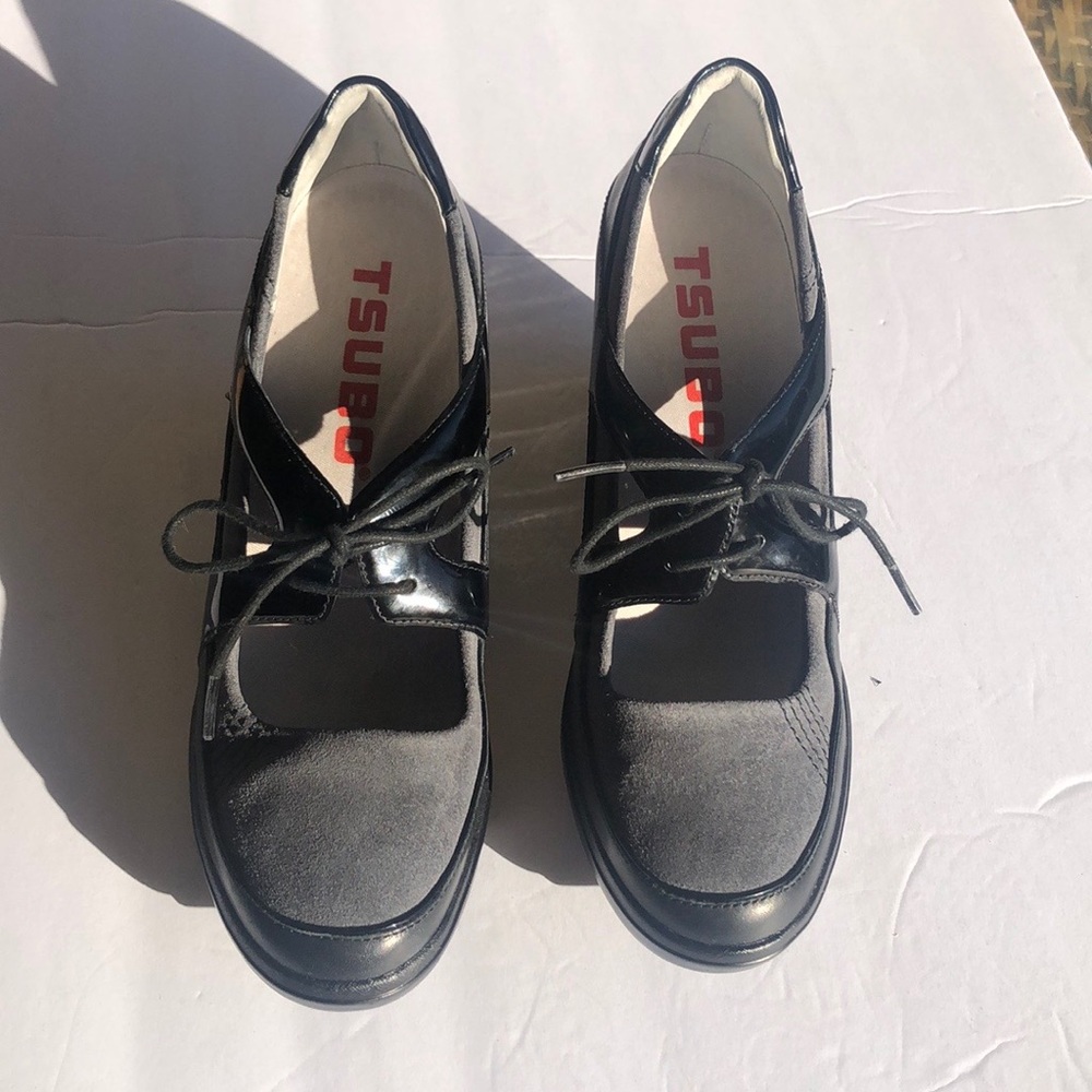 Tsubo Shoes